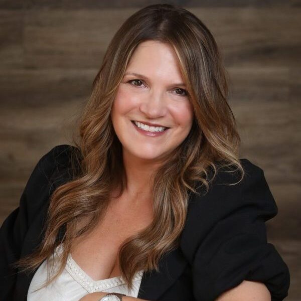 Jo-Ann-Videtto-Owner-Master-Stylist-Aandora-Salon-Kingston-MA